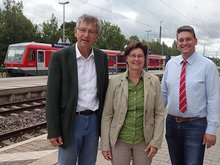 v.l.n.r.: Dr. Thomas Keyßner, Rosi Steinberger, MdL, Erster Bürgermeister Peter Forstner, Neufahrn