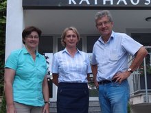 v.l.n.r.: Rosi Steinberger, MdL, Erste Bürgermeisterin Birgit Gatz, Tiefenbach, Dr. Thomas Keyßner