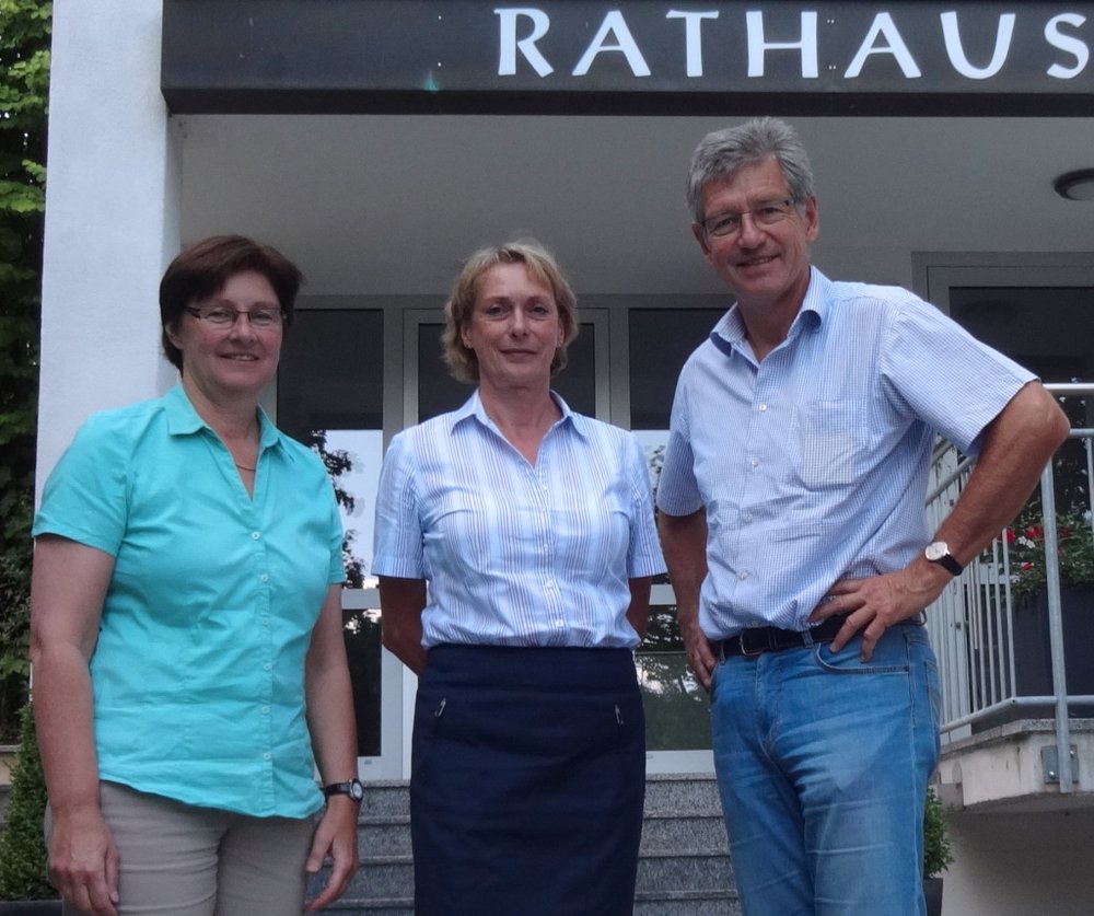 v.l.n.r.: Rosi Steinberger, MdL, Erste Bürgermeisterin Birgit Gatz, Tiefenbach, Dr. Thomas Keyßner