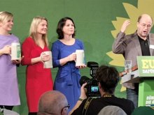 Gruppenbild mit Herrn: Katharina Schulze, Henrike Hahn, Annalena Baerbock und Eike Hallitzky (v.l.n.r.)