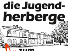 Schwarz-weiß-Zeichnung von der Eingangsansicht der Jugendherberge mit Baum, darüber Schiftzüge "Rettet die Jugendherberge" und einem roten Häkchen vor "Ja zum Ottonianum"