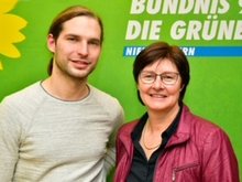 Toni Schuberl, MdL und Rosi Steinberger, MdL vor grüner Stellwand