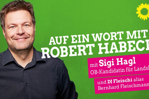 Robert Habeck sieht von links auf den Einladungstext; grüner Hintergrund