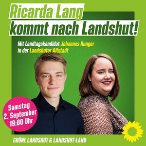 Johannes Hunger und Ricarda Lang vor grünem Hintergrund mit Veranstaltungstext