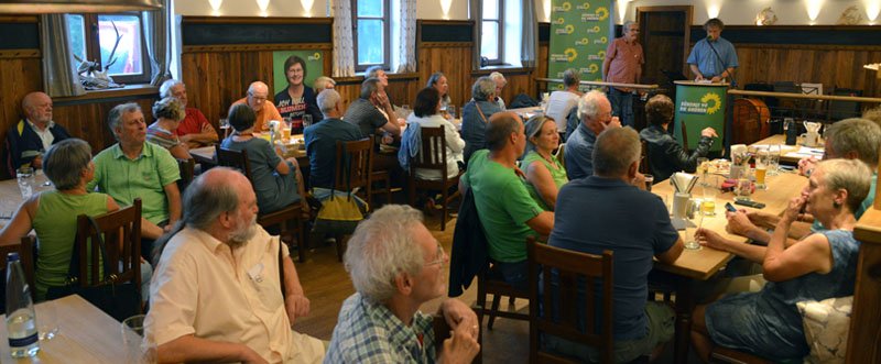 Werben für mehr Menschlichkeit in der Politik: Die Grünen beim Wahlkampfauftakt im Zollhaus. (Foto: W.Götz)